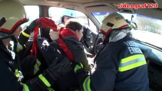 HD Video  FF ERNSTBRUNN Personenrettung Spineboard [upl. by Hansiain]