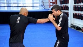 How to Do Basic Strike Combinations  MMA Fighting [upl. by Iliam]