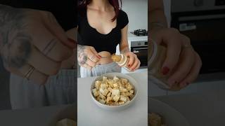 HOW I MARINATE MY TOFU ⬇️ cooking [upl. by Campney]