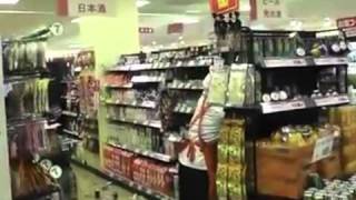 Séisme au Japon les dégâts filmés dans un supermarché de Sendai [upl. by Posehn]