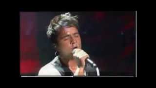 Luis Fonsi Se Supone en vivo [upl. by Aaberg]