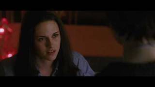 Twilight  Chapitre 3  Hésitation  Bande Annonce 2 HD [upl. by Godden]