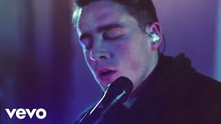 Dermot Kennedy  A closeness live [upl. by Sofer]