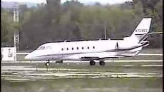 Gulfstream 200 takeoff [upl. by Alien499]