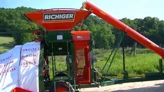 Richiger R950MX Roller Mill Grain Bagger [upl. by Garin38]