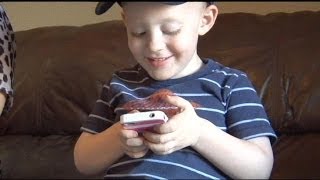 Toddler Uses Smartphone to Save Moms Life [upl. by Rutledge]