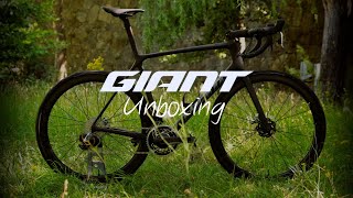 GIANT TCR Advanced SL Disc 0 2022  UNBOXING [upl. by Darlleen660]