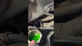 Dominar 400cc coolant top up kaise karen youtube short Auto mobile￼ [upl. by Aidile]