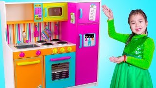 Jannie Pretend Play Cooking Food Challenges with Giant Kitchen Toy [upl. by Acirdna832]