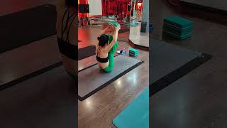 Block yoga viralvideo yogaworkout yogateacher vietnam [upl. by Hoskinson552]