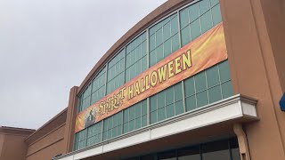 Tour Spirit Halloween Eagan MN [upl. by Aramak808]