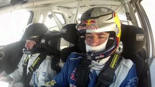 Carlos Sainz y Sebastien Ogier juntos con el Volkswagen Polo R WRC [upl. by Fair940]