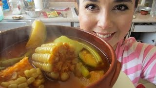 Mole de ollaCaldo de res en salsa guajillo con verdurasMarisolpink [upl. by Lothario]