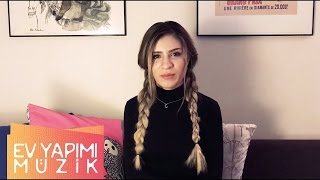 Feride Hilal Akın  Sie Liegt In Meinen Armen [upl. by Eelrebma]