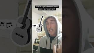 La chitarra comedyshorts risate humour neiperte [upl. by Faus]