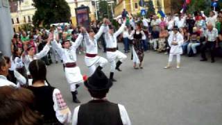 folk dance of Moldavia dans popular din Moldova [upl. by Shaver]