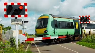 Beckets Level Crossing Kent [upl. by Osher]