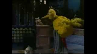 Classic Sesame Street  Big Bird Thinks Theres Martians in Fix It Shop [upl. by Beattie]