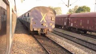 JANSADHARAN EXPRESS OVERTAKING BE NDLS INTERCITY [upl. by Annaillil901]