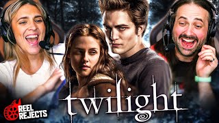 TWILIGHT 2008 MOVIE REACTION FIRST TIME WATCHING Robert Pattinson  Kristen Stewart  Review [upl. by Uel]