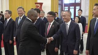 President Ramaphosa and President Jinping greet respective ministers during the State Visit [upl. by Husein]