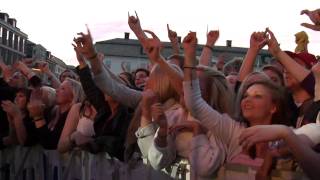 Ebba Gold  Var e vargen live 2010 [upl. by Tevlev]