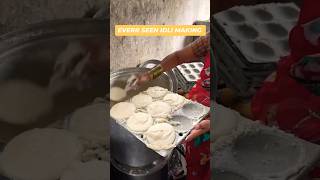 Idli kaise bnai jati hai streetfood foodshorts food shorts shortsfeed youtubeshorts foodie [upl. by Gnuhc800]