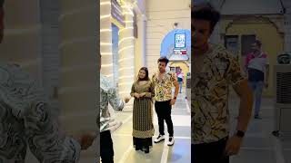 Le aur kar photo click subscribe love couplegoals trending youtubeshorts foryou explore [upl. by Kuska]