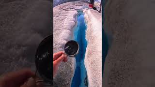 🌍 ¿Sabías que beber agua directamente de un glaciar puede ser peligroso ❄️ [upl. by Erusaert688]