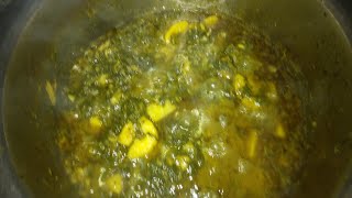 yummy spinach curry aloopalaksabji yummyfood spinach recipe spinach desifood indianfood [upl. by Gleda674]