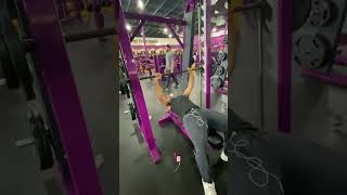 Benching 165planet fitnessgym motivation gym planetfit smithmachine gymequipment [upl. by Vedis]