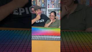 Hues and Cues Jugamos con pistas de labiales rabanos y mas juegosdemesa boardgames fun shorts [upl. by Phylys]