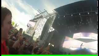 steve aoki longest cake throw hits guy in a wheelchair [upl. by Ynohtna559]