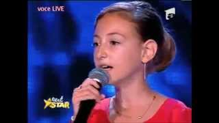 Lincroyable voix dune fille de 12 ans roumaine « Je suis malade » [upl. by Truelove]