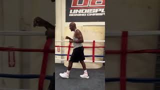 Evander Holyfield at Warriors Boxing Gym Miami EvanderHolyfield Boxingshort shadowboxing [upl. by Toddy115]