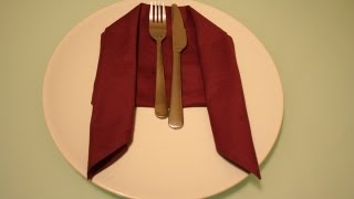 Servietten falten Dinner Jacket napkin folding dinner jacket [upl. by Emelda]