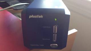 Plustek Opticfilm 7400 Demo Powering on [upl. by Kellen878]