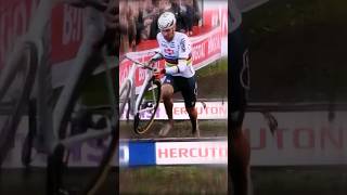 CX WORLD CUP flcs mathieuvanderpoel woutvanaert mvdp vanaert vanderpoel worldbycycling bike [upl. by Eeloj]