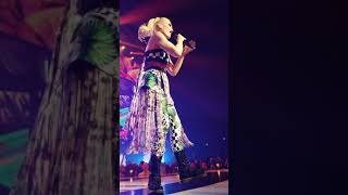 Gwen Stefani live Blondie Tide is high [upl. by Frohman]