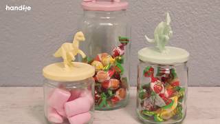 Cómo decorar tarros de cristal con dinosaurios · Handfie DIY [upl. by Bohi]