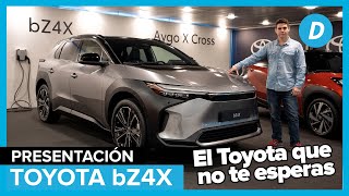 Toyota se REINVENTA bZ4X su primer eléctrico  Review en español  Diariomotor [upl. by Tlaw]