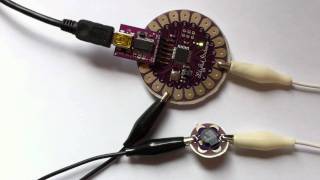 Arduino LilyPad  lezione 04 suono [upl. by Knowling]