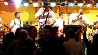 Die Waidhauser  Ein Prosit  live auf dem 2 Oktoberfest in Mussolente  Italien [upl. by Anitsuga]