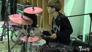 130330 서울모터쇼 20131600 밴드톡식Band Toxic  나어떡해ver김슬옹 [upl. by Corwin420]