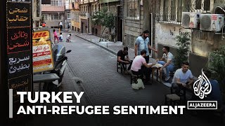 Syrian refugees in Turkey Antimigrant sentiment rises amid economic downturn [upl. by Mendoza845]