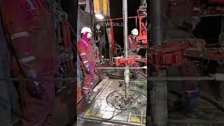 Pulling In floorman Working rig ad drilling oil pulling [upl. by Rambow22]