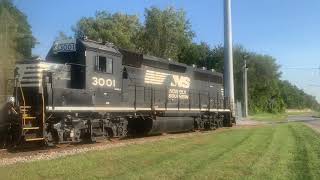 EX ReadingNS GP402 3001 Pushing a train into Fairport Harbor￼￼ [upl. by Sirod]