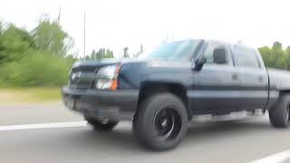 2005 chevy silverado 1500 leveled on 20x12 and 33s [upl. by Claudy]