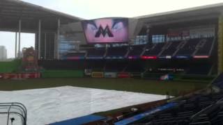 Raining with roof open at Marlins Park [upl. by Halas]