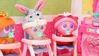 Glitter Babies Feeding Routine  Toys and Dolls Fun Video for Kids  Sniffycat [upl. by Airdnaz]